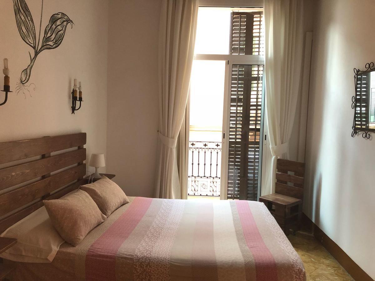 Hostal Parellades Sitges Eksteriør bilde
