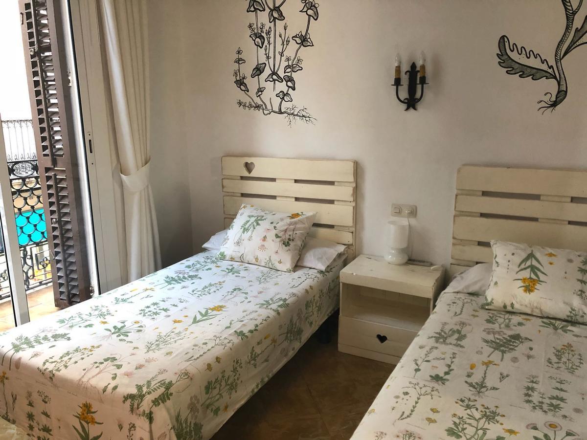 Hostal Parellades Sitges Eksteriør bilde