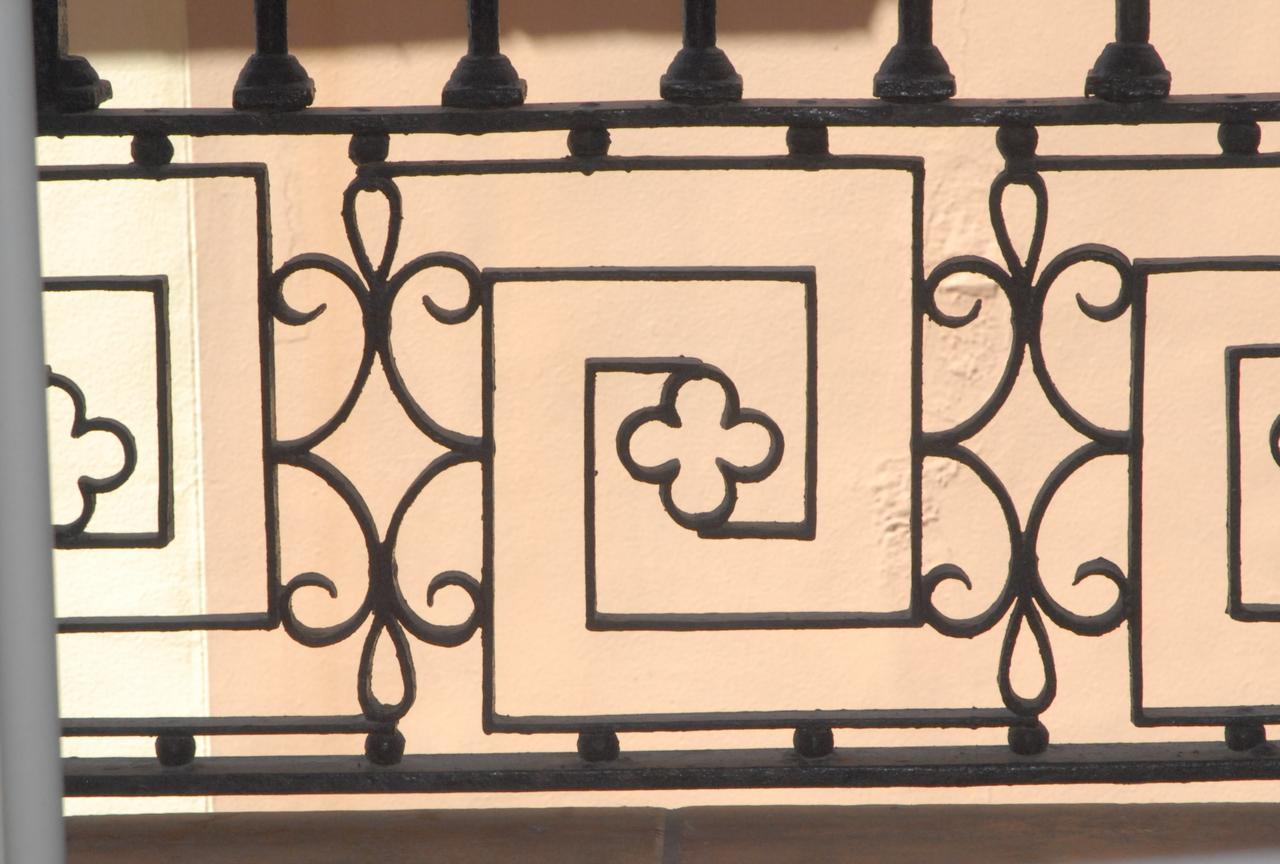 Hostal Parellades Sitges Eksteriør bilde